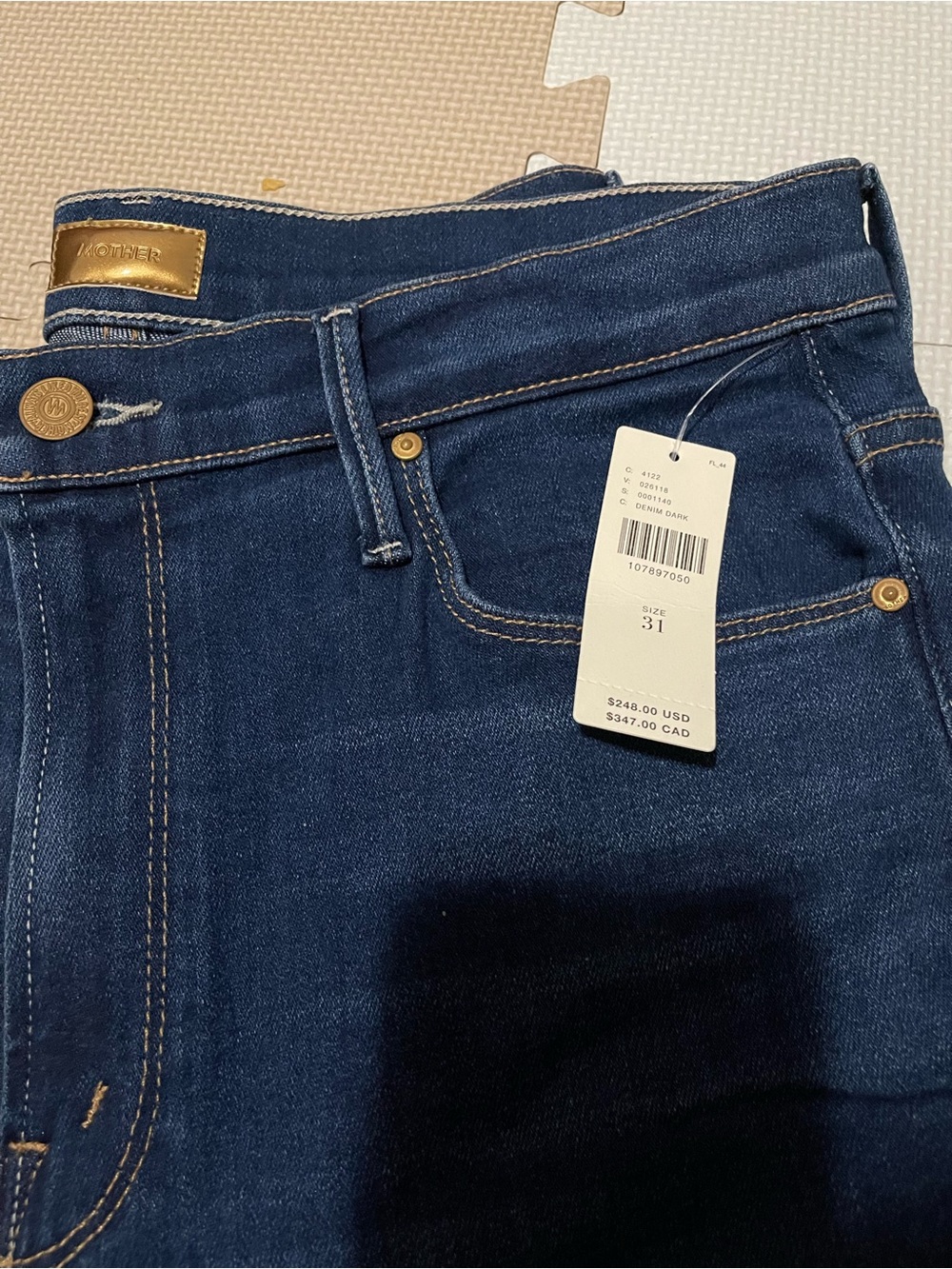 NWT MOTHER Runaway Boot cut jeans, size 31